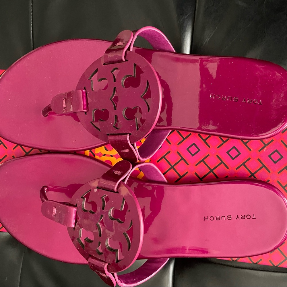 Brand New Tory Burch Women's Pink Sandals